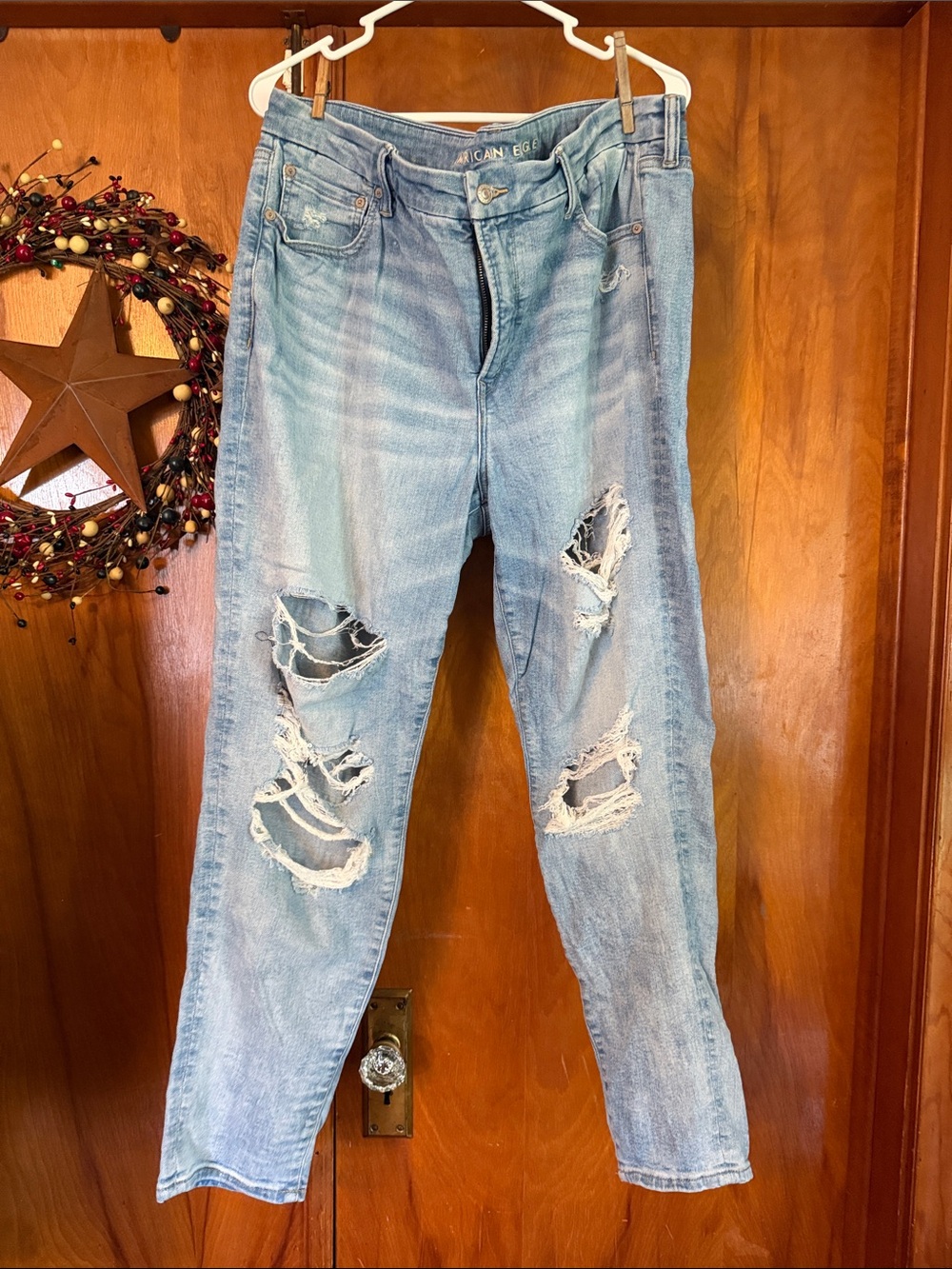 Distressed Light Wash Ripped Jeans luxe stretch